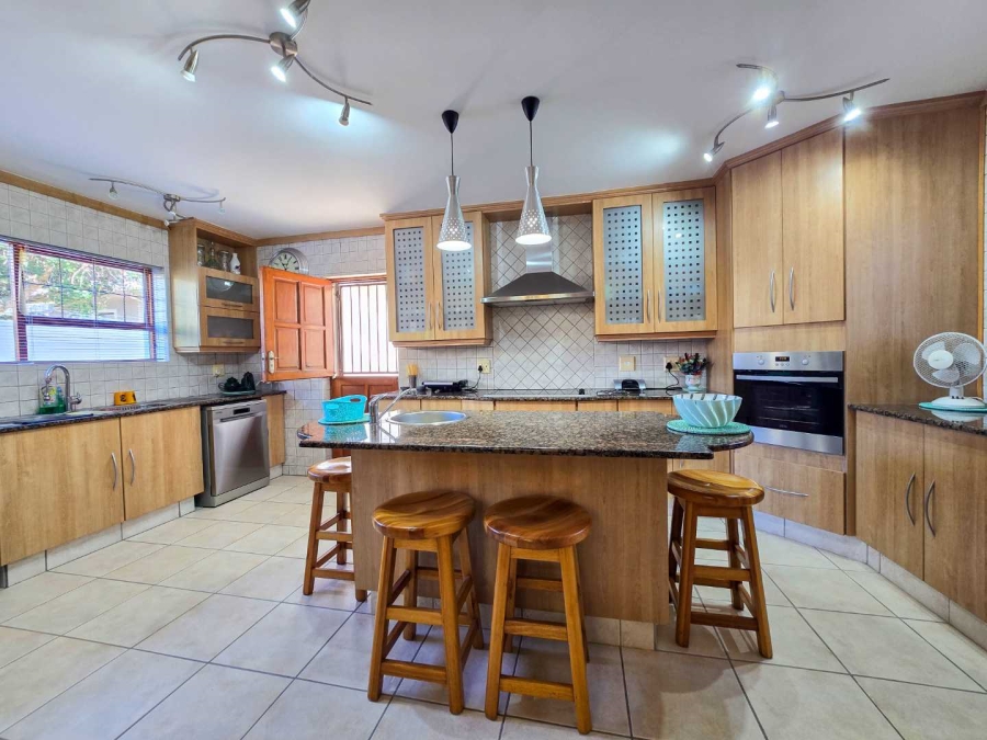 4 Bedroom Property for Sale in Stilbaai Wes Western Cape